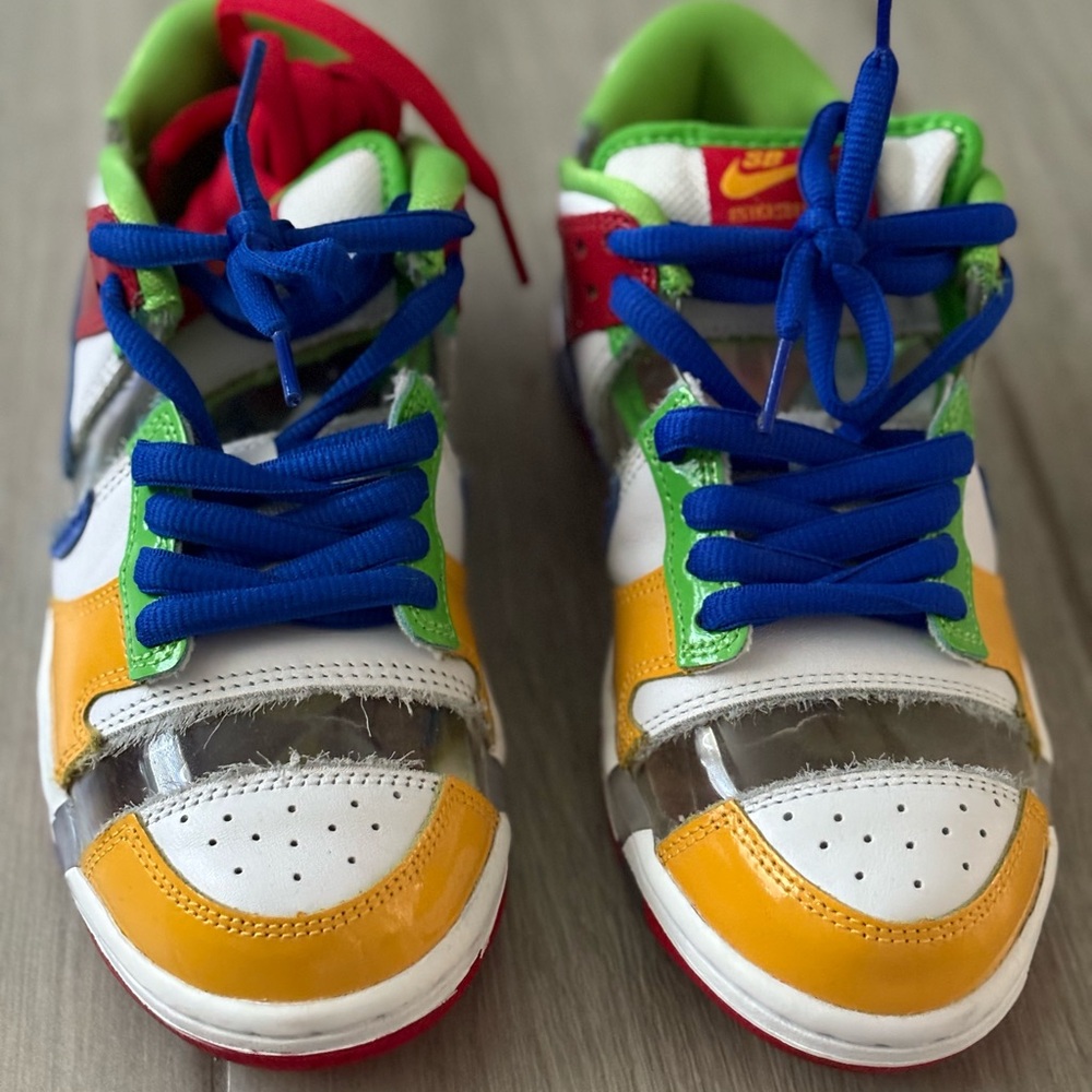 Nike Red and Green High-Top Sneakers Vibrant Design